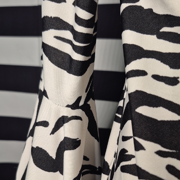 Coco Bianco Black and White Zebra Print Blouse with Yellow Trim - Picture 6 of 8